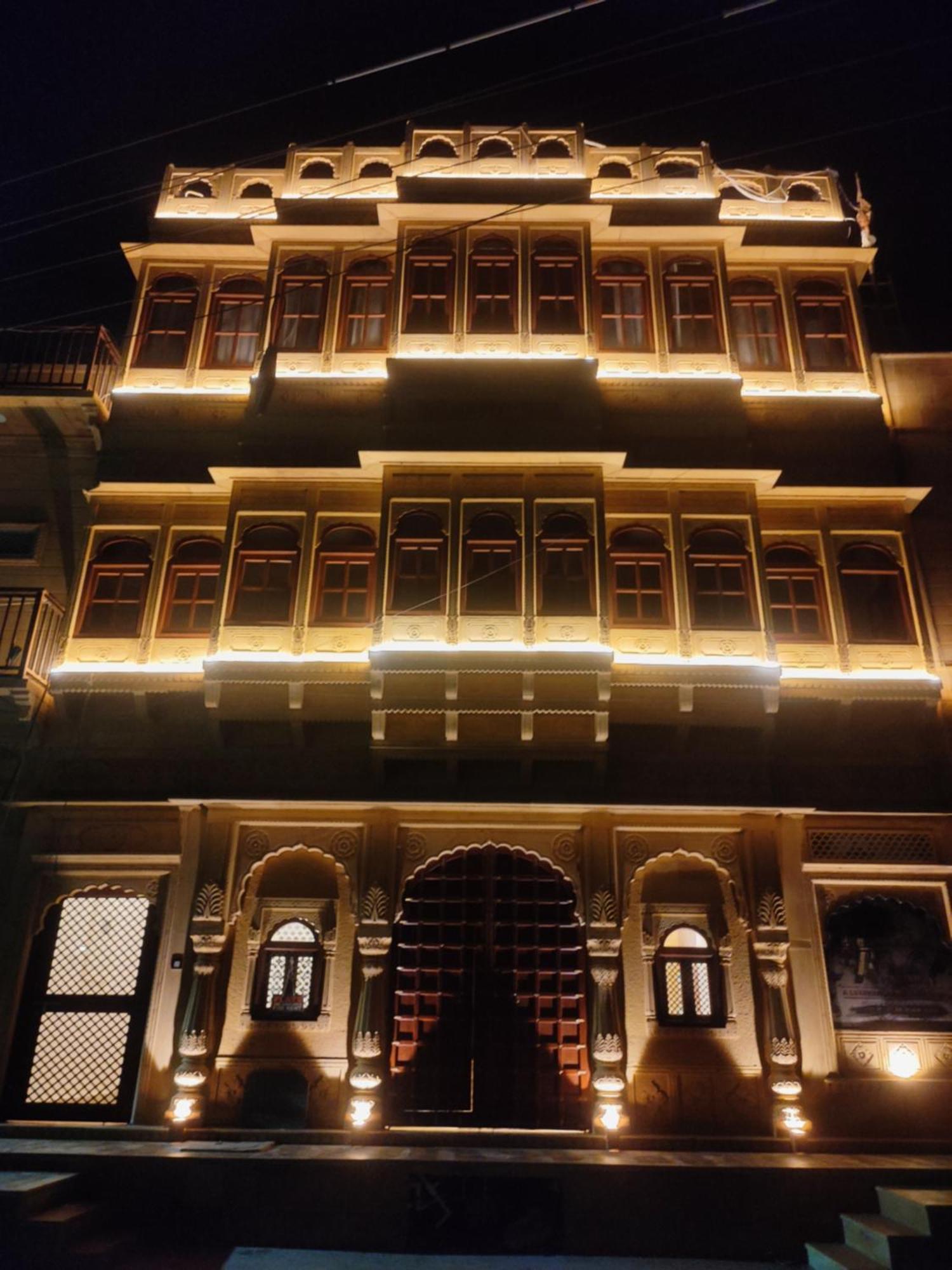 Kiran Apartment جيلسامر الغرفة الصورة